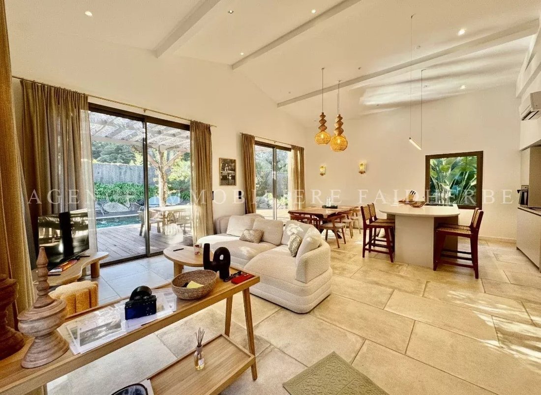 House in Zone Est Diffuse, Saint-Tropez, France 3 - 16779185
