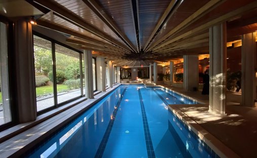 Castle Life At Your Fingertips