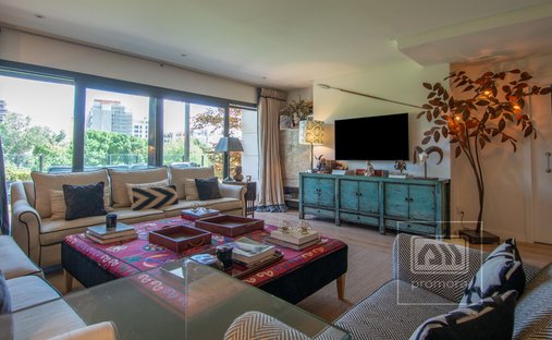 Castle for Sale in Hortaleza, Madrid, Spain