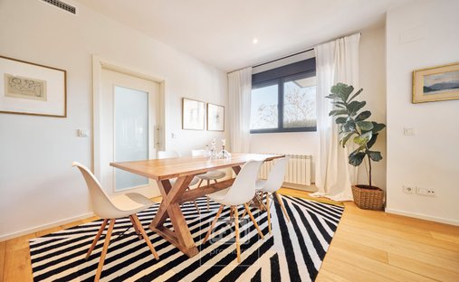 Castle for Sale in Hortaleza, Madrid, Spain