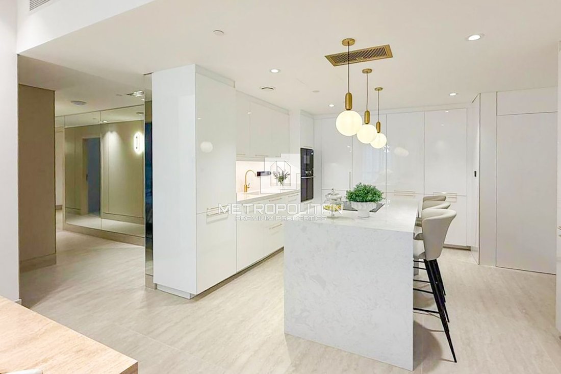 Apartment in Jumeirah Beach Residence, Dubai, United Arab Emirates 1 - 16783404