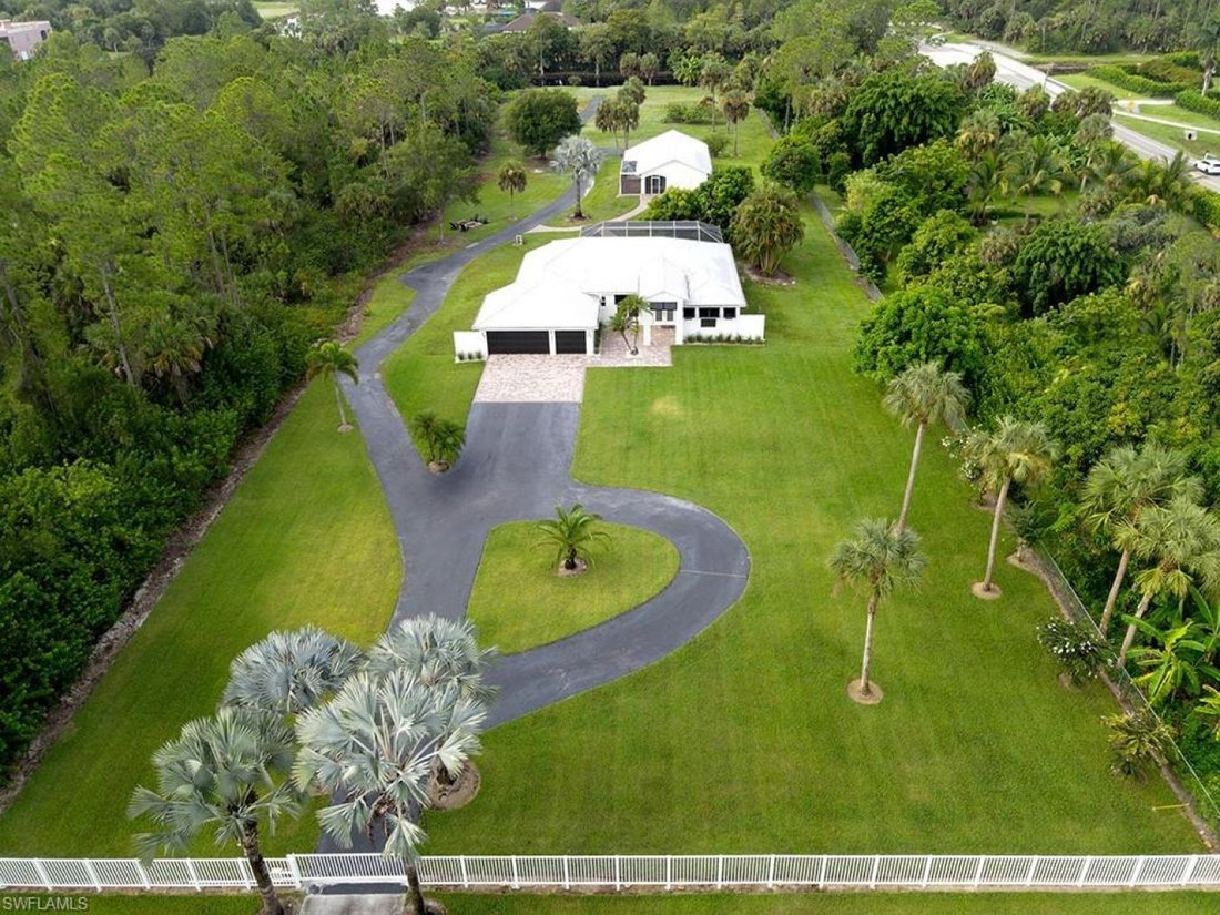House in Naples, Florida, United States 1 - 16782975