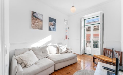 Apartment in Misericordia, Lisbon, Portugal 1