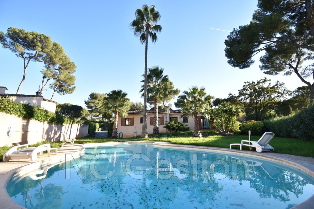 Villa in Saint Maymes-Lauvert, Antibes, France 2 - 16769816