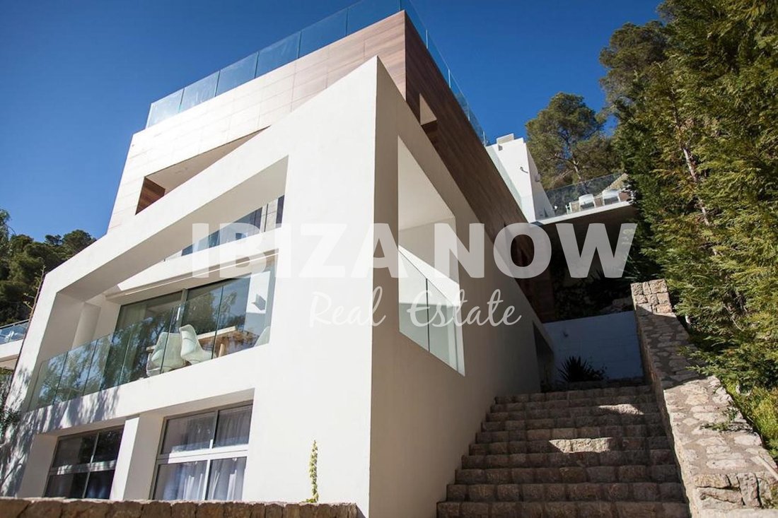 Villa in Cala Llonga, Ibiza, Santa Eularia des Riu, Balearic Islands 2 - 16783876