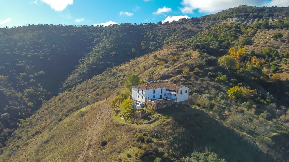 Estate in Ciudad Jardin, Malaga, Spain 1 - 16784207