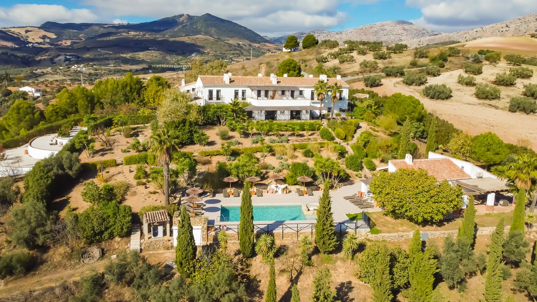 Estate in Villanueva de la Concepcion, Andalusia, Spain 1 - 16784224