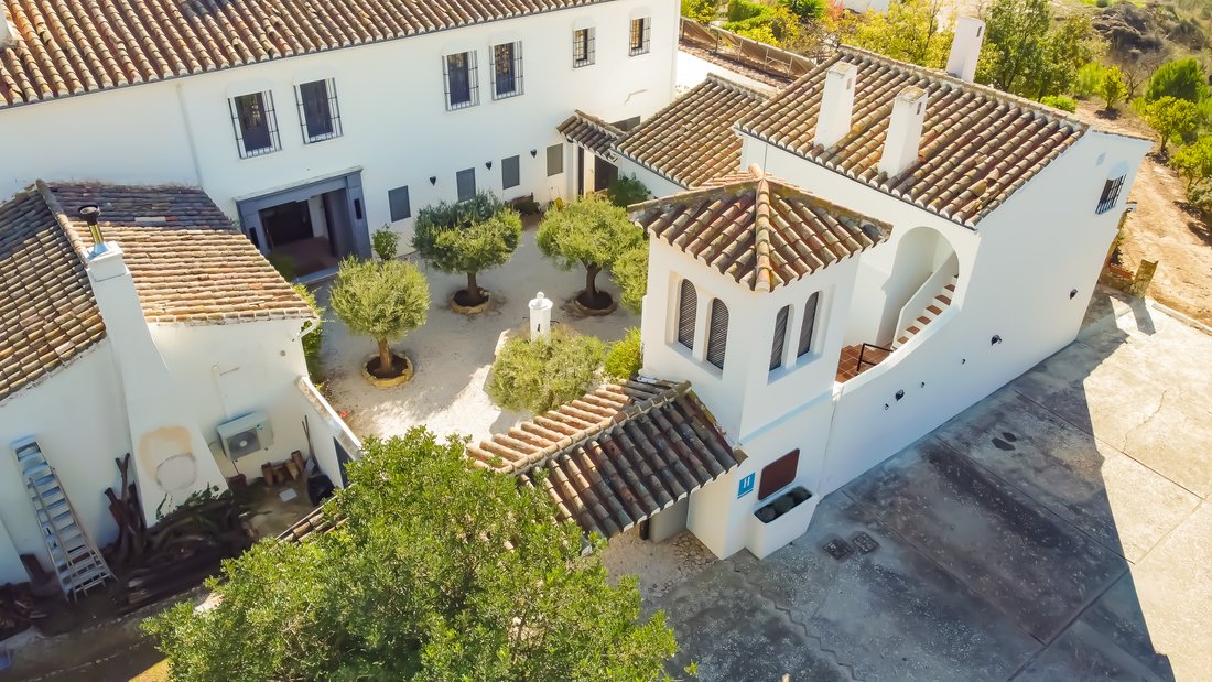 Estate in Villanueva de la Concepcion, Andalusia, Spain 4 - 16784224