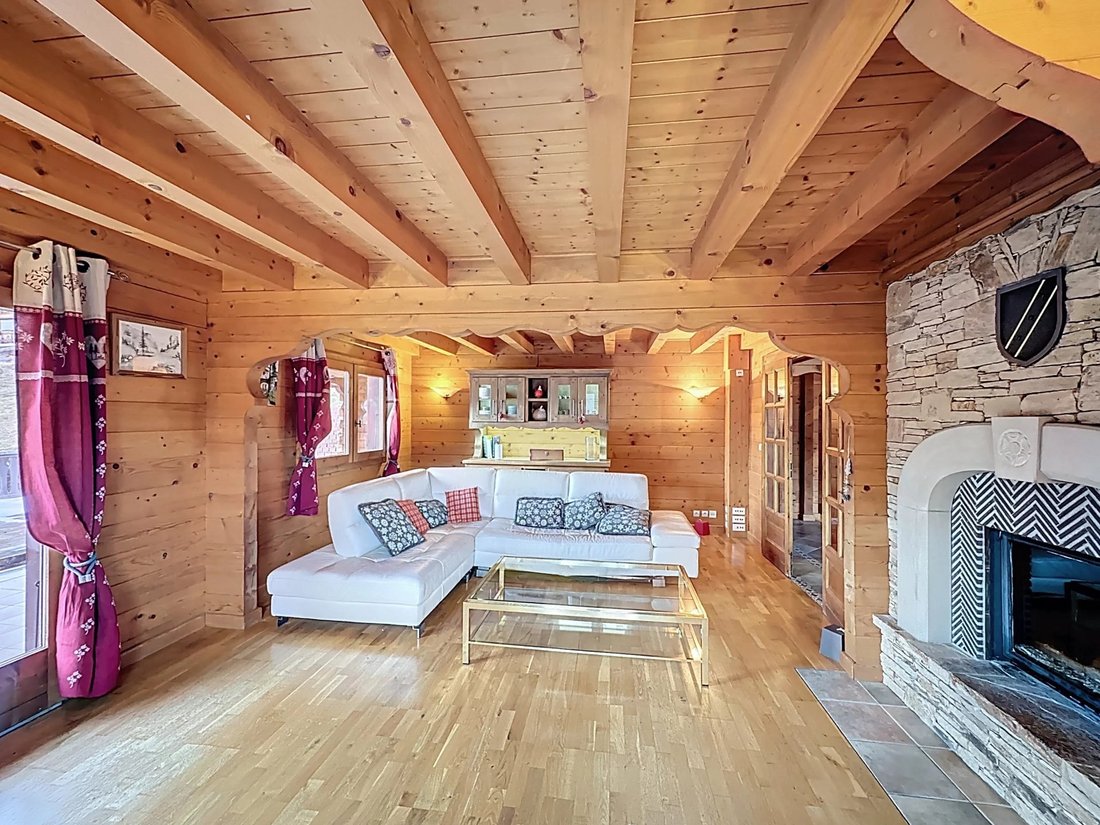 Chalet in Châtel, Auvergne-Rhône-Alpes, France 2 - 15823246