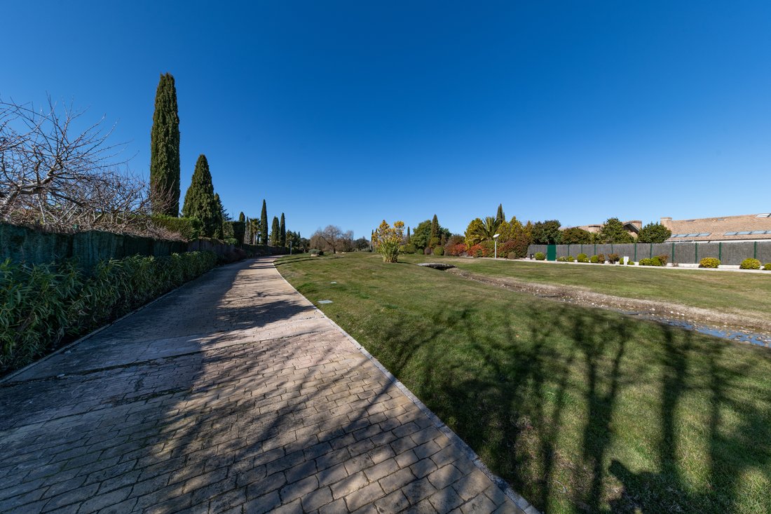 House in Pozuelo de Alarcon, Comunidad de Madrid, Spain 4 - 16784474