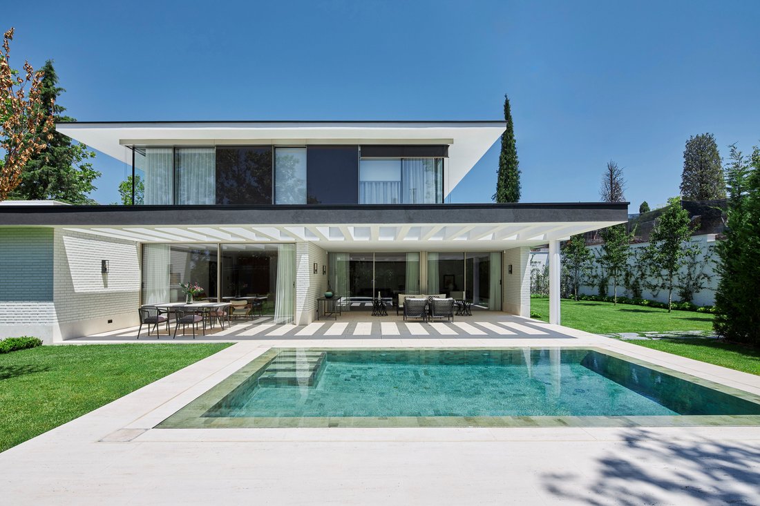Villa in Moncloa-Aravaca, Madrid, Spain 2 - 16784328