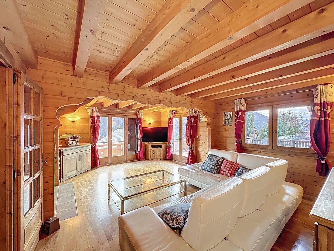 Chalet in Châtel, Auvergne-Rhône-Alpes, France 1 - 15823246