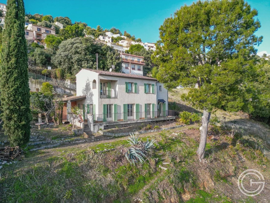Villa in Saint-Laurent-du-Var, Provence-Alpes-Côte d'Azur, France 1 - 16784463