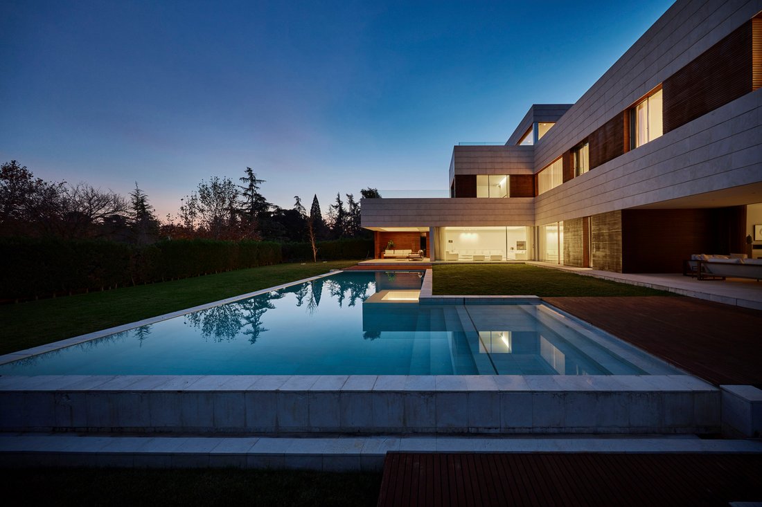 Top 20+ Luxury Villa Design Ideas for Ultimate Elegance