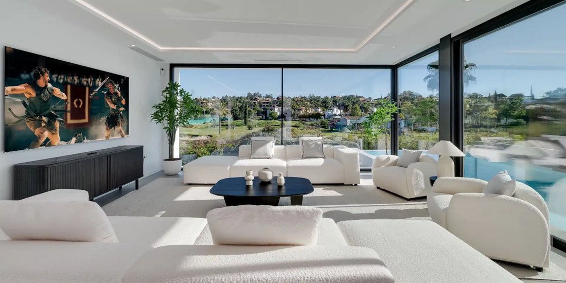 Villa in Estepona, Andalusia, Spain 2 - 16795424