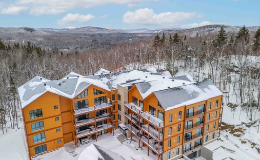 Condo in Mont-Tremblant, Quebec, Canada 1