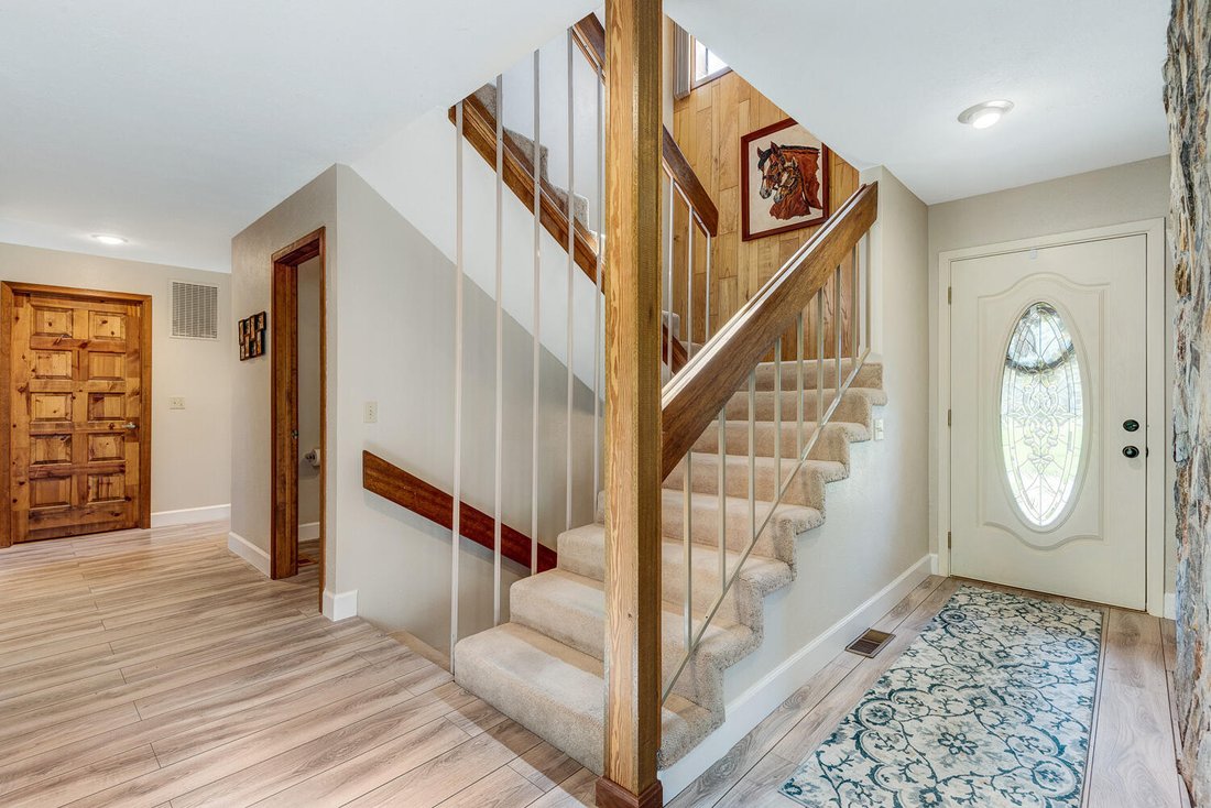House in Chiloquin, Oregon, United States 3 - 16787289