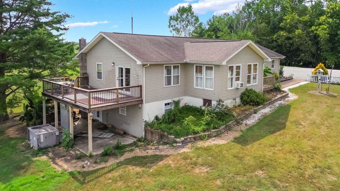 House in Linden, Tennessee, United States 2 - 16790591
