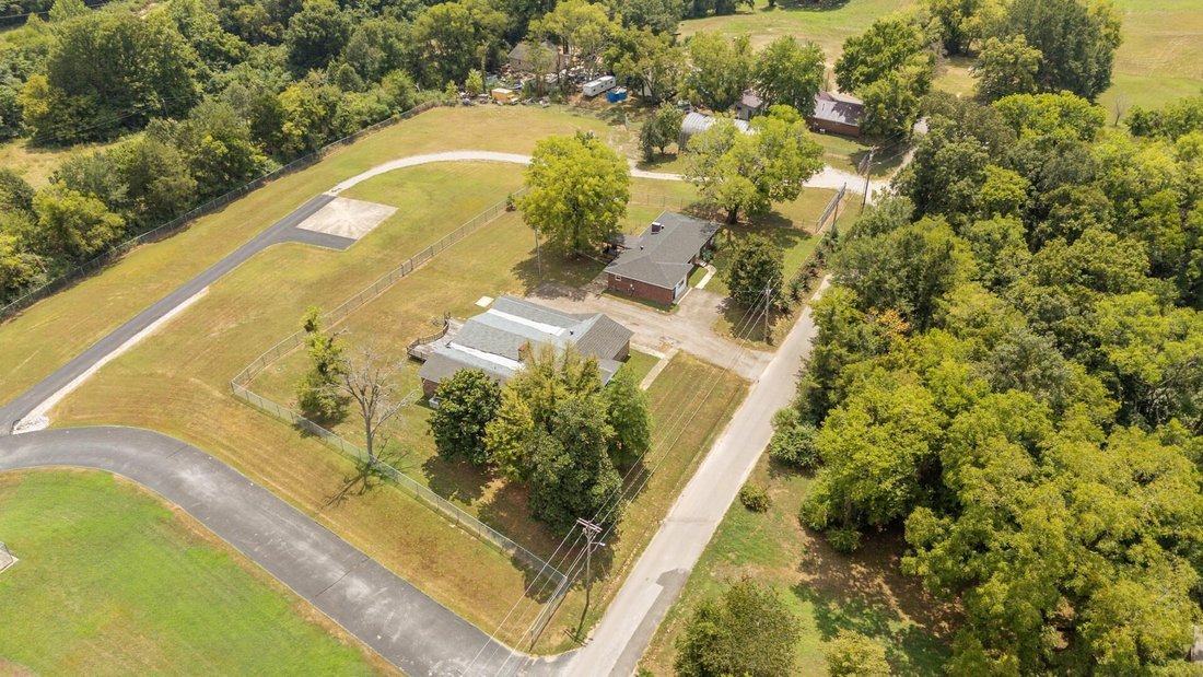 House in Savannah, Tennessee, United States 3 - 16791406