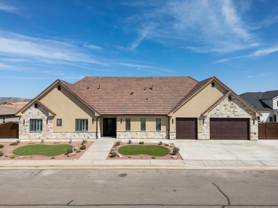 House in St. George, Utah, United States 2 - 16788068