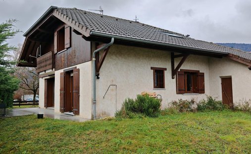 Maison à Cessy, Auvergne-Rhône-Alpes, France 1