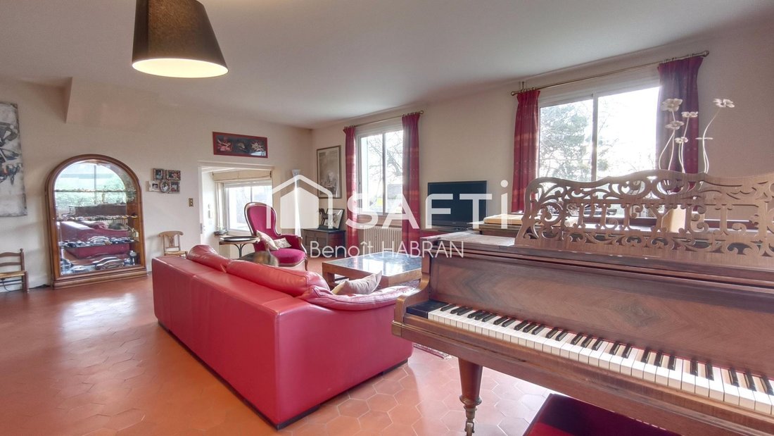 House in Orgerus, Ile-de-France, France 3 - 16786011