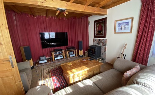 The Aristocratic Chateau Of Beechwood