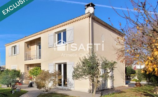 Castle for Sale in Villenave-d'Ornon, Nouvelle-Aquitaine, France