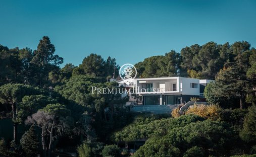 House in Premia de Dalt, Catalonia, Spain 1