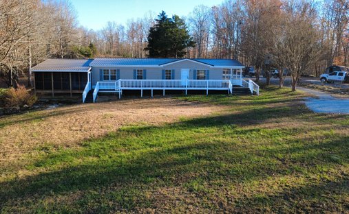 Land in Waynesboro, Tennessee, United States 1