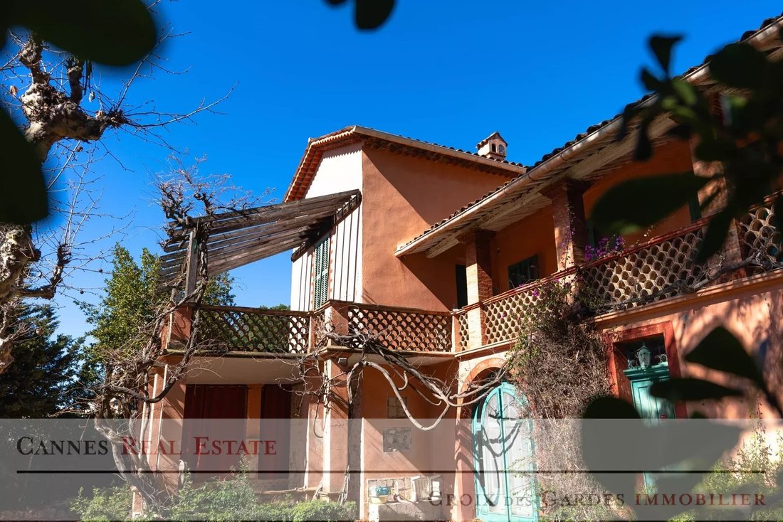 Villa in Cannes, Provence-Alpes-Côte d'Azur, France 2 - 16786390