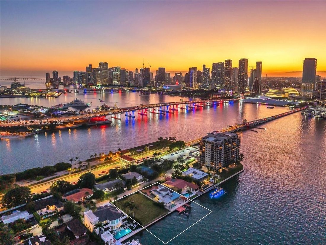 House in Miami Beach, Florida, United States 5 - 16786161