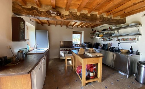 The Aristocratic Chateau Of Beechwood