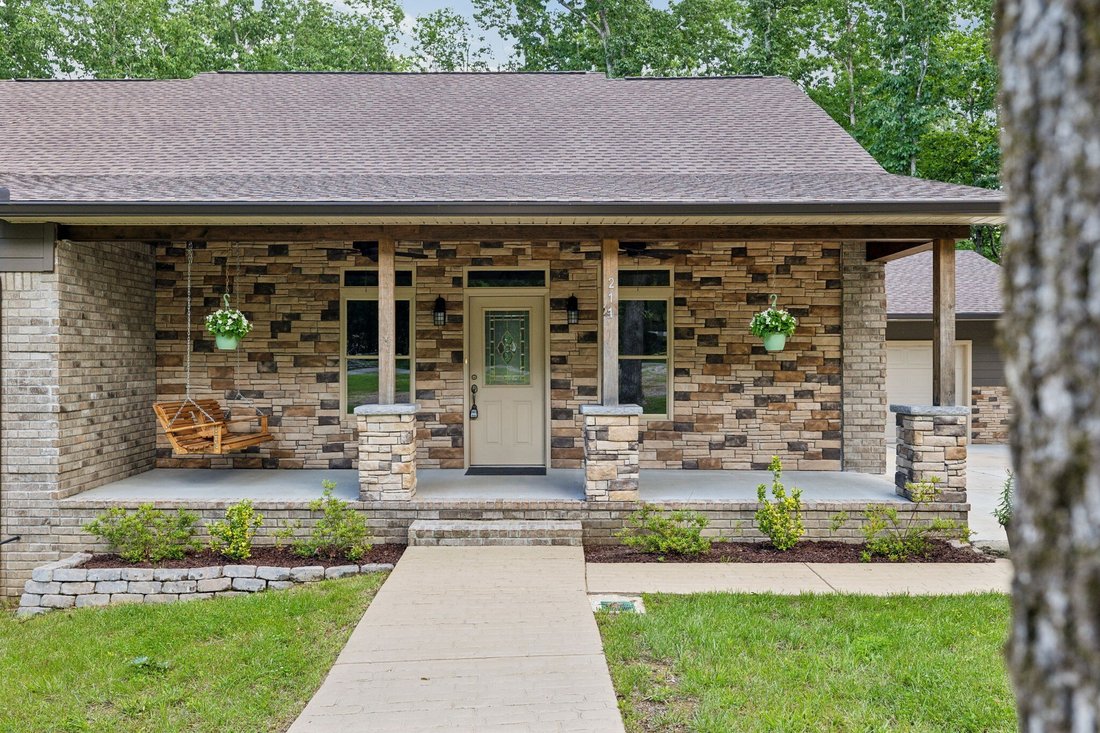 House in Hohenwald, Tennessee, United States 3 - 16790761