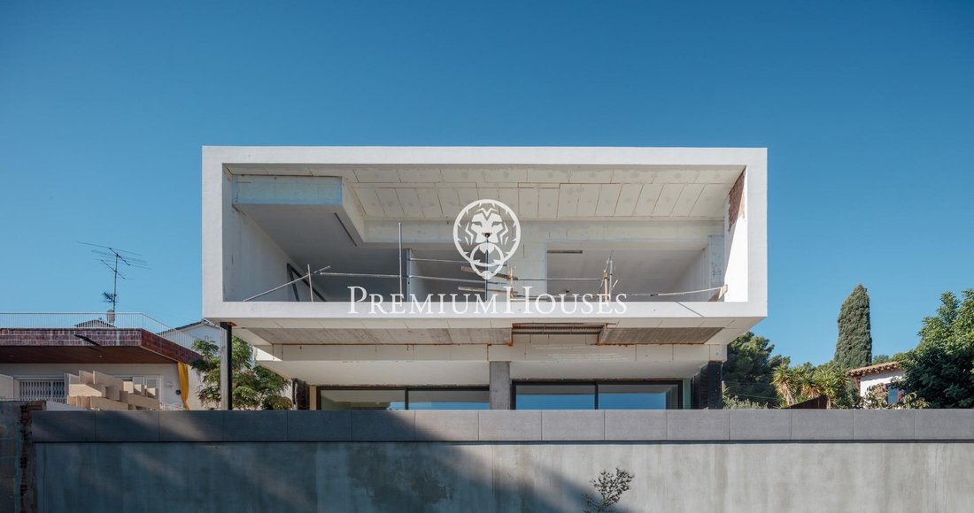 House in Premia de Dalt, Catalonia, Spain 2 - 12725517