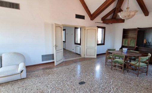 Apartment in Castello, Venice, Italy 1