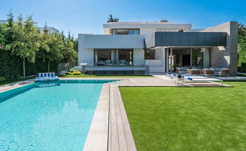 Villa in Estepona, Andalusia, Spain 1