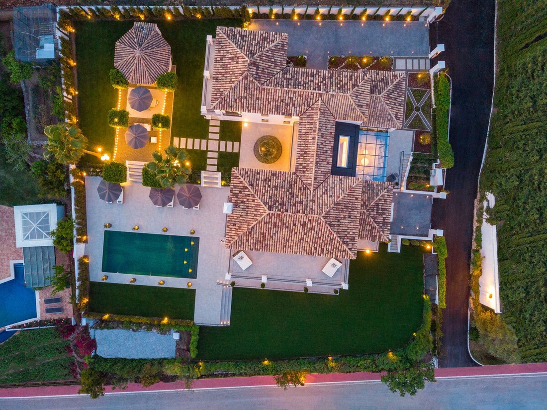Villa in Sierra Blanca, Marbella, Spain 2 - 16785094