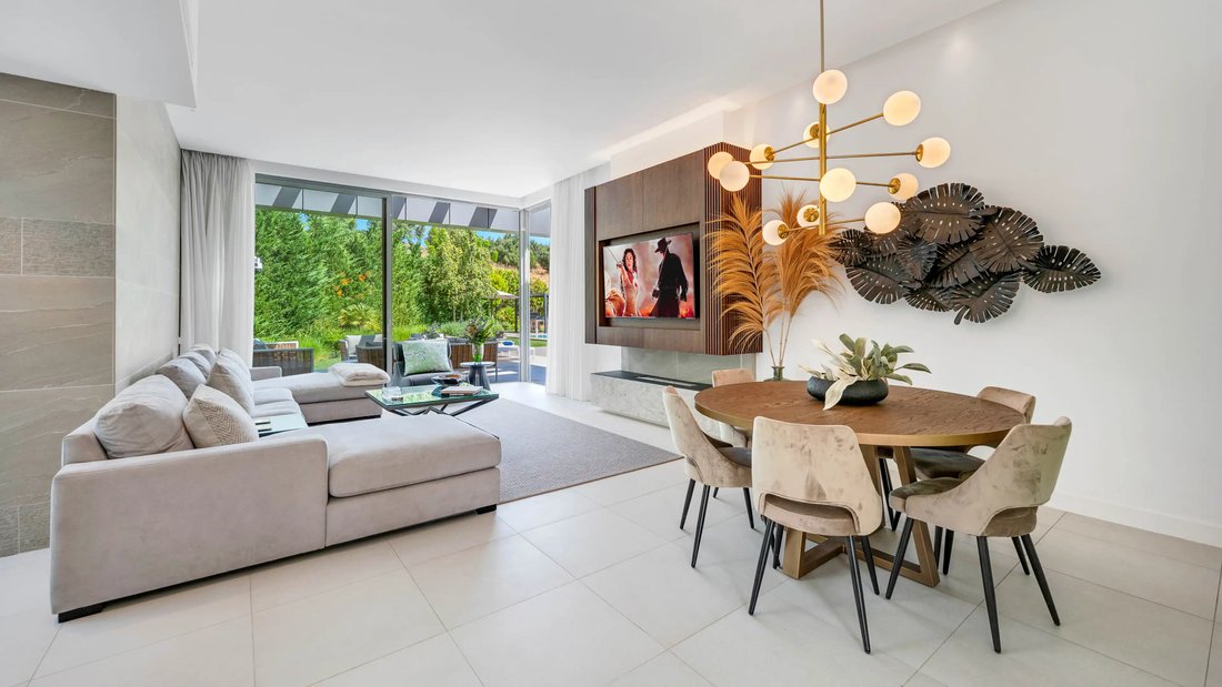 Villa in Estepona, Andalusia, Spain 2 - 16795446