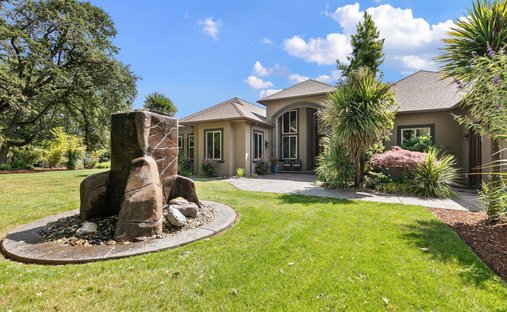 House in Roseburg, Oregon, United States 1