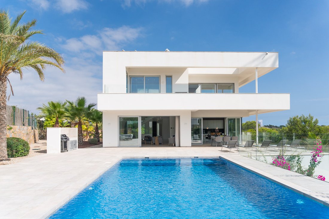 Villa in Orihuela, Valencian Community, Spain 1 - 16786681