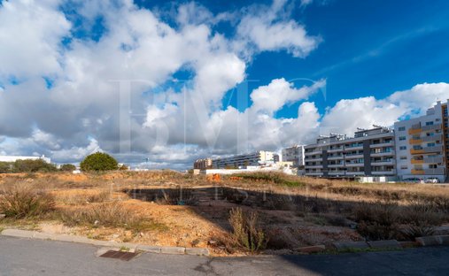 Land in Faro (Se e Sao Pedro), Algarve, Portugal 1