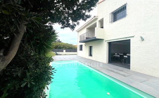 Villa in Saint-Cyprien, Occitania, France 1
