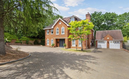 House in Norbiton, Royal Borough of Kingston upon Thames, England 1