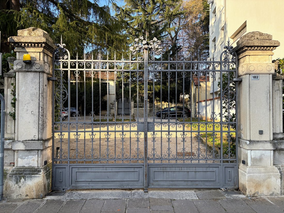 Villa in Thiene, Veneto, Italy 4 - 16793011