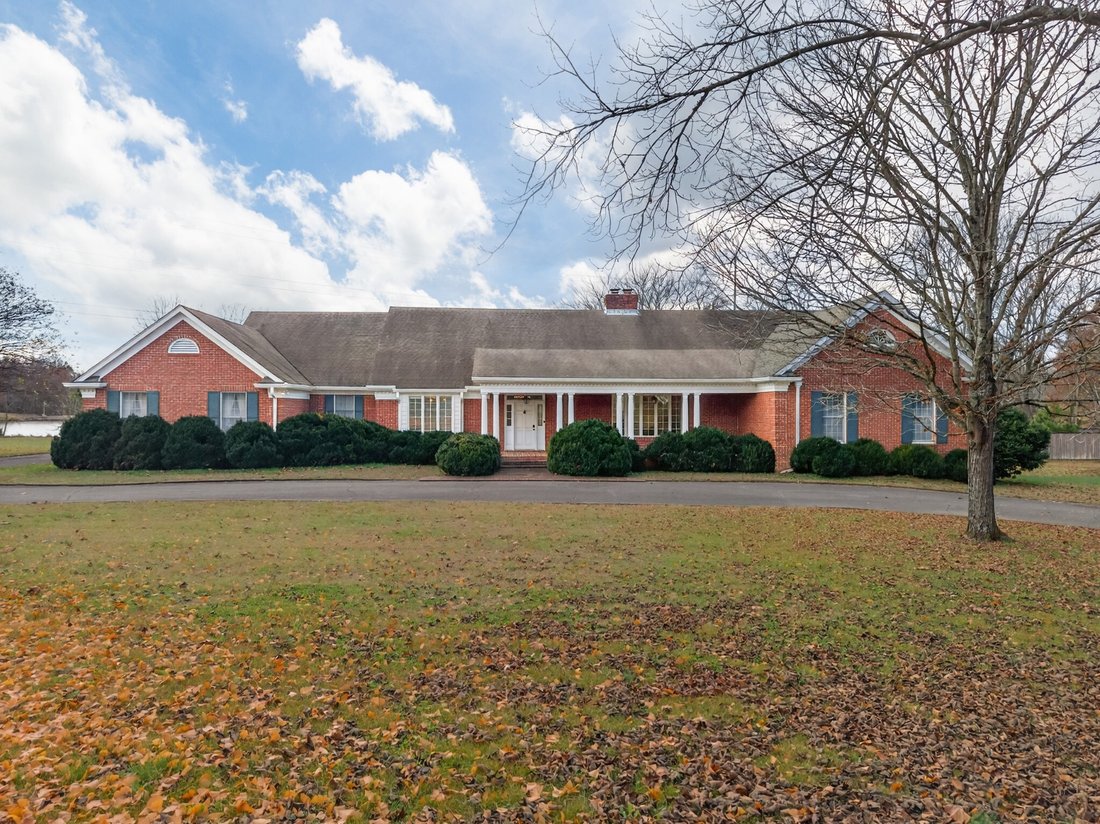 House in Fayetteville, Tennessee, United States 2 - 16790775