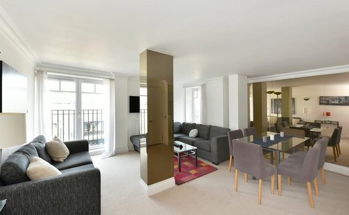 Apartment in Pimlico, Westminster, England 1