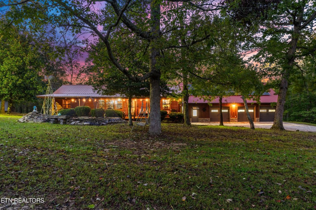 House in Philadelphia, Tennessee, United States 1 - 16791611