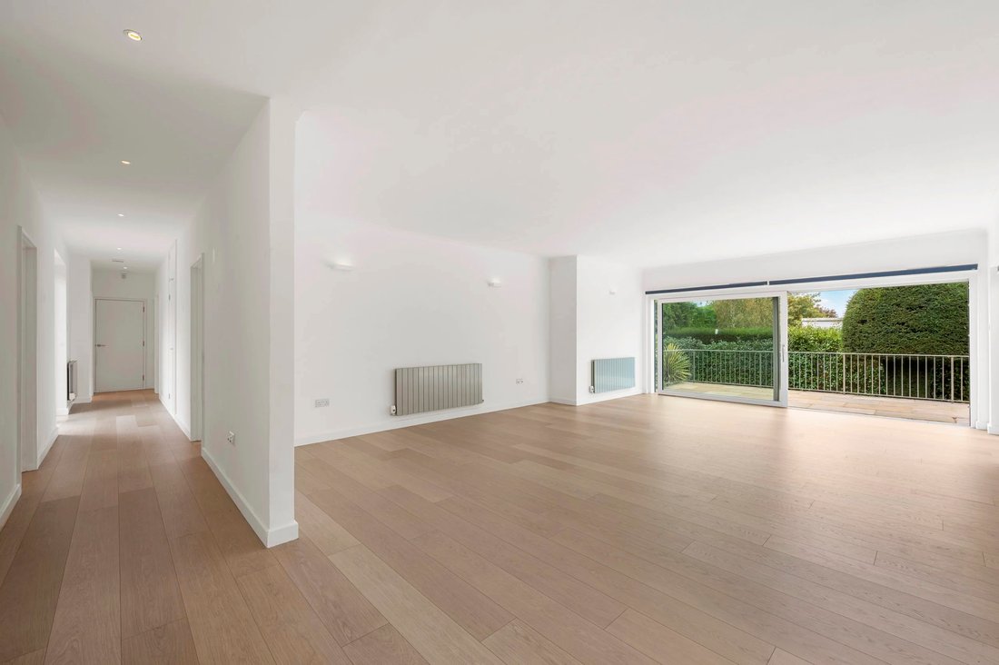 Bungalow in New Malden, Royal Borough of Kingston upon Thames, England 4 - 16786613