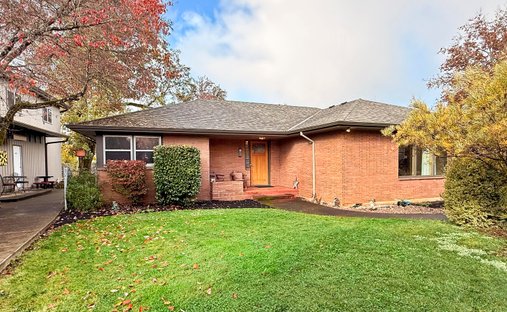House in Estacada, Oregon, United States 1